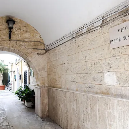 Dante 25 Apartman Triggiano