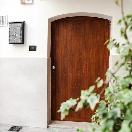 Apartment Dante 25 *