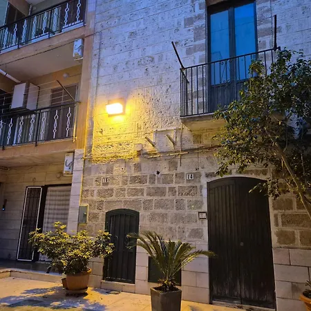 Dante 25 Apartment Triggiano