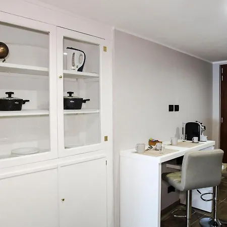 Dante 25 Apartment *